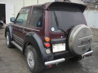 1997 Mitsubishi Pajero Junior Pictures