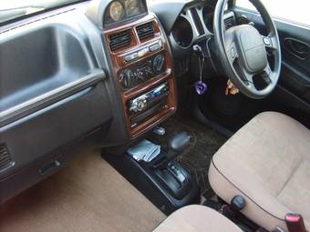 1997 Mitsubishi Pajero Junior Pictures