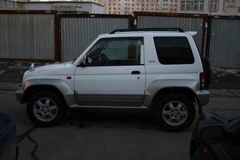 1997 Mitsubishi Pajero Junior Pictures