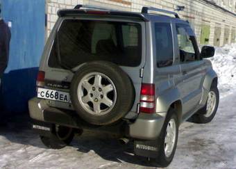 1997 Mitsubishi Pajero Junior Photos