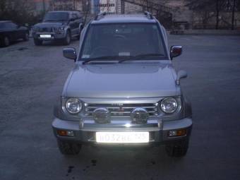 1997 Mitsubishi Pajero Junior Photos