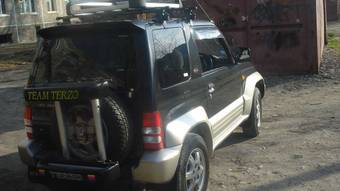 1997 Mitsubishi Pajero Junior Pictures