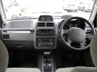 1997 Mitsubishi Pajero Junior Photos
