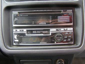 1997 Mitsubishi Pajero Junior Pictures