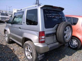 1997 Mitsubishi Pajero Junior Photos