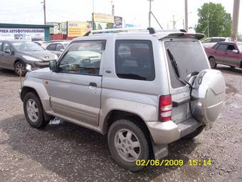 1997 Mitsubishi Pajero Junior Photos