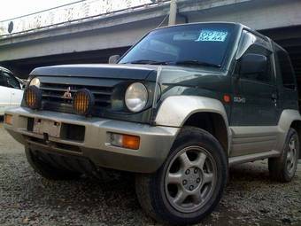 1997 Mitsubishi Pajero Junior Pictures