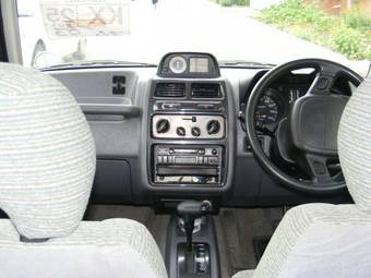1997 Mitsubishi Pajero Junior Photos