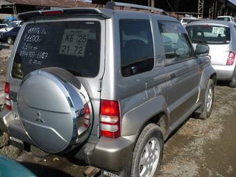 1997 Mitsubishi Pajero Junior Pictures