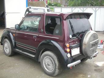 1997 Mitsubishi Pajero Junior Pictures
