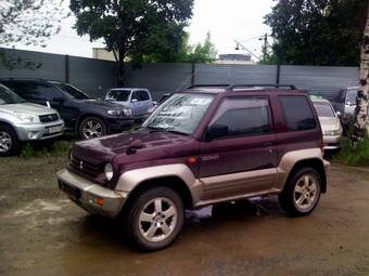 1997 Mitsubishi Pajero Junior Photos