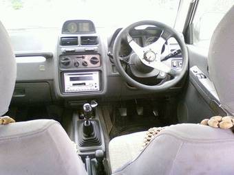 1997 Mitsubishi Pajero Junior Photos