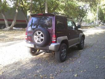 1997 Mitsubishi Pajero Junior Photos