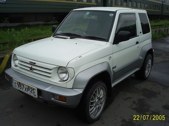 1998 Mitsubishi Pajero Junior