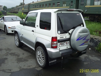 1998 Mitsubishi Pajero Junior