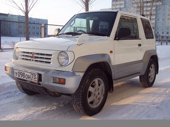 Pajero Junior