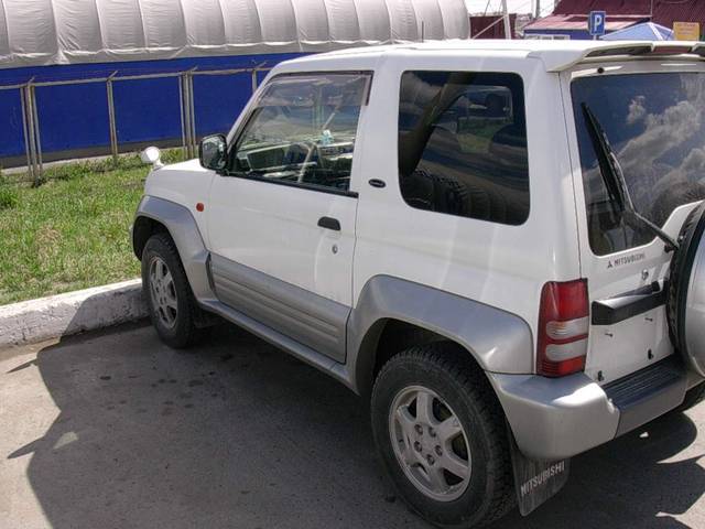 1998 Mitsubishi Pajero Junior
