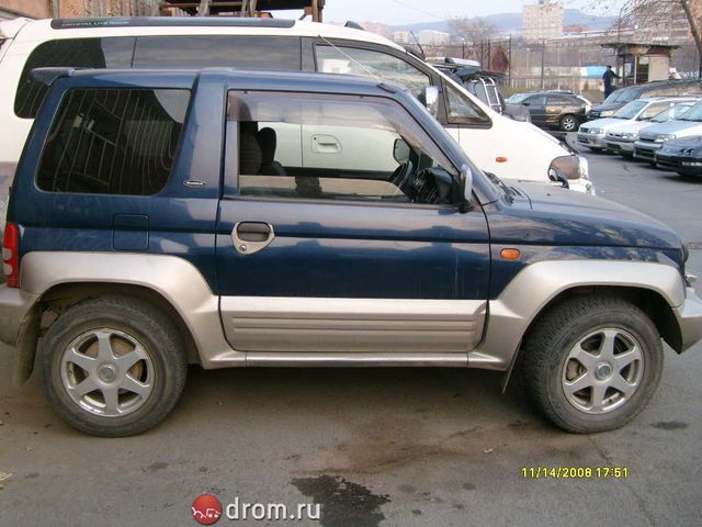 1998 Mitsubishi Pajero Junior