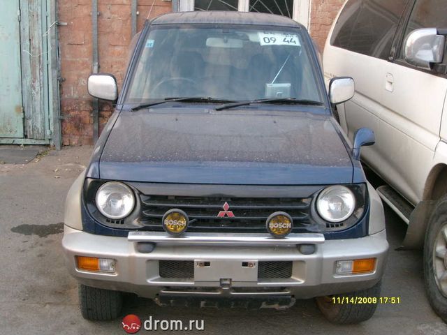 1998 Mitsubishi Pajero Junior