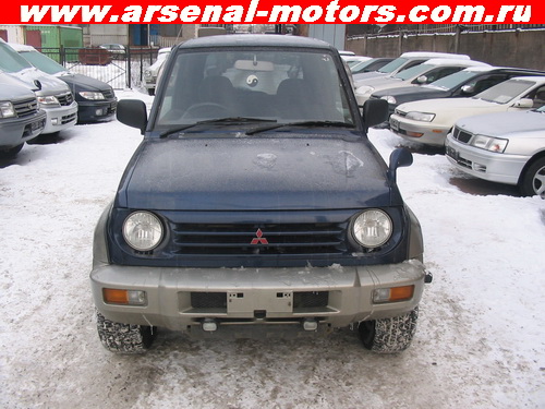 1998 Mitsubishi Pajero Junior Pictures
