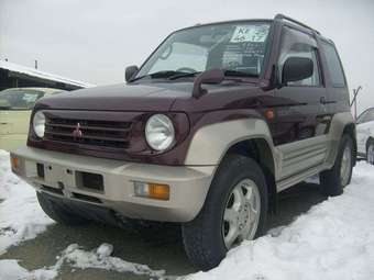 1998 Mitsubishi Pajero Junior Wallpapers