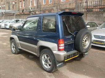 1998 Mitsubishi Pajero Junior Pictures