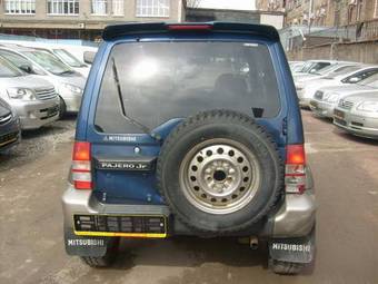 1998 Mitsubishi Pajero Junior Photos