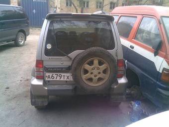 1998 Mitsubishi Pajero Junior Photos
