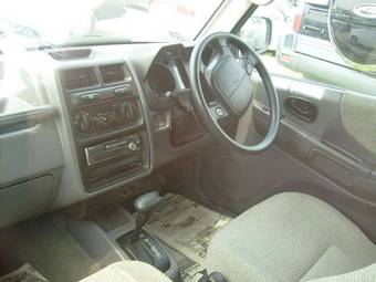 1998 Mitsubishi Pajero Junior Photos