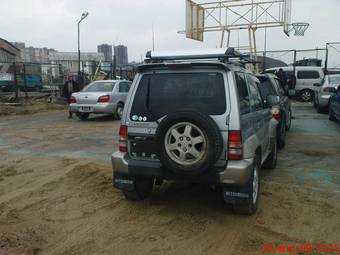 1998 Mitsubishi Pajero Junior Pictures