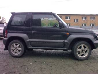 1998 Mitsubishi Pajero Junior Pictures