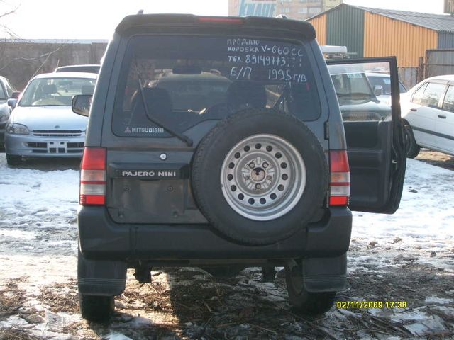 1995 Mitsubishi Pajero Mini