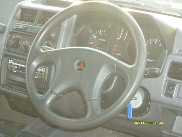 1995 Mitsubishi Pajero Mini