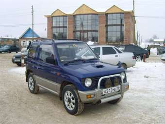 1995 Mitsubishi Pajero Mini Photos