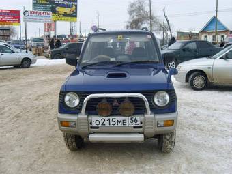 1995 Mitsubishi Pajero Mini Photos