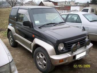 1995 Mitsubishi Pajero Mini Photos