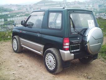 1995 Mitsubishi Pajero Mini Images