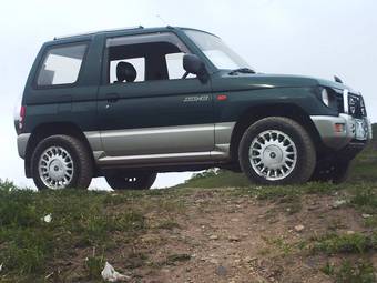 1995 Mitsubishi Pajero Mini Pics