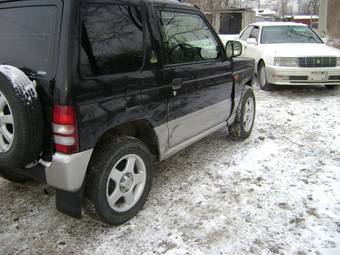 1996 Mitsubishi Pajero Mini Photos