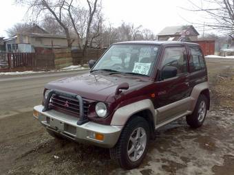 1996 Mitsubishi Pajero Mini Pictures