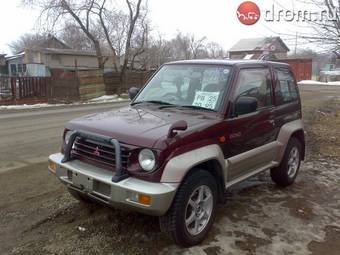1996 Mitsubishi Pajero Mini Photos
