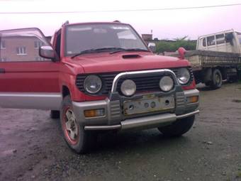 1996 Mitsubishi Pajero Mini Photos