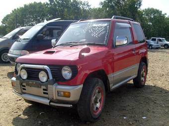 1996 Mitsubishi Pajero Mini Pictures