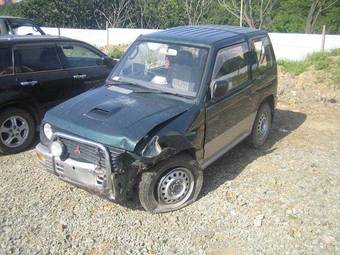 1996 Mitsubishi Pajero Mini Pictures