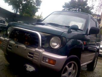 1996 Mitsubishi Pajero Mini Photos