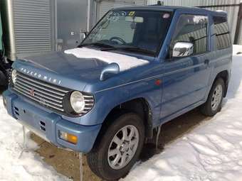 1997 Mitsubishi Pajero Mini Photos