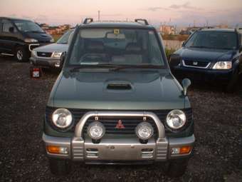 1997 Mitsubishi Pajero Mini Photos