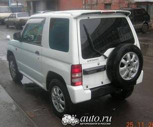 1997 Mitsubishi Pajero Mini Images