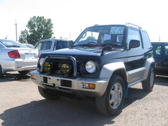 1997 Mitsubishi Pajero Mini Photos