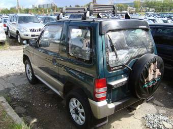 1997 Mitsubishi Pajero Mini Photos